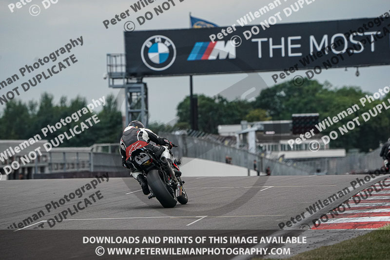 donington no limits trackday;donington park photographs;donington trackday photographs;no limits trackdays;peter wileman photography;trackday digital images;trackday photos